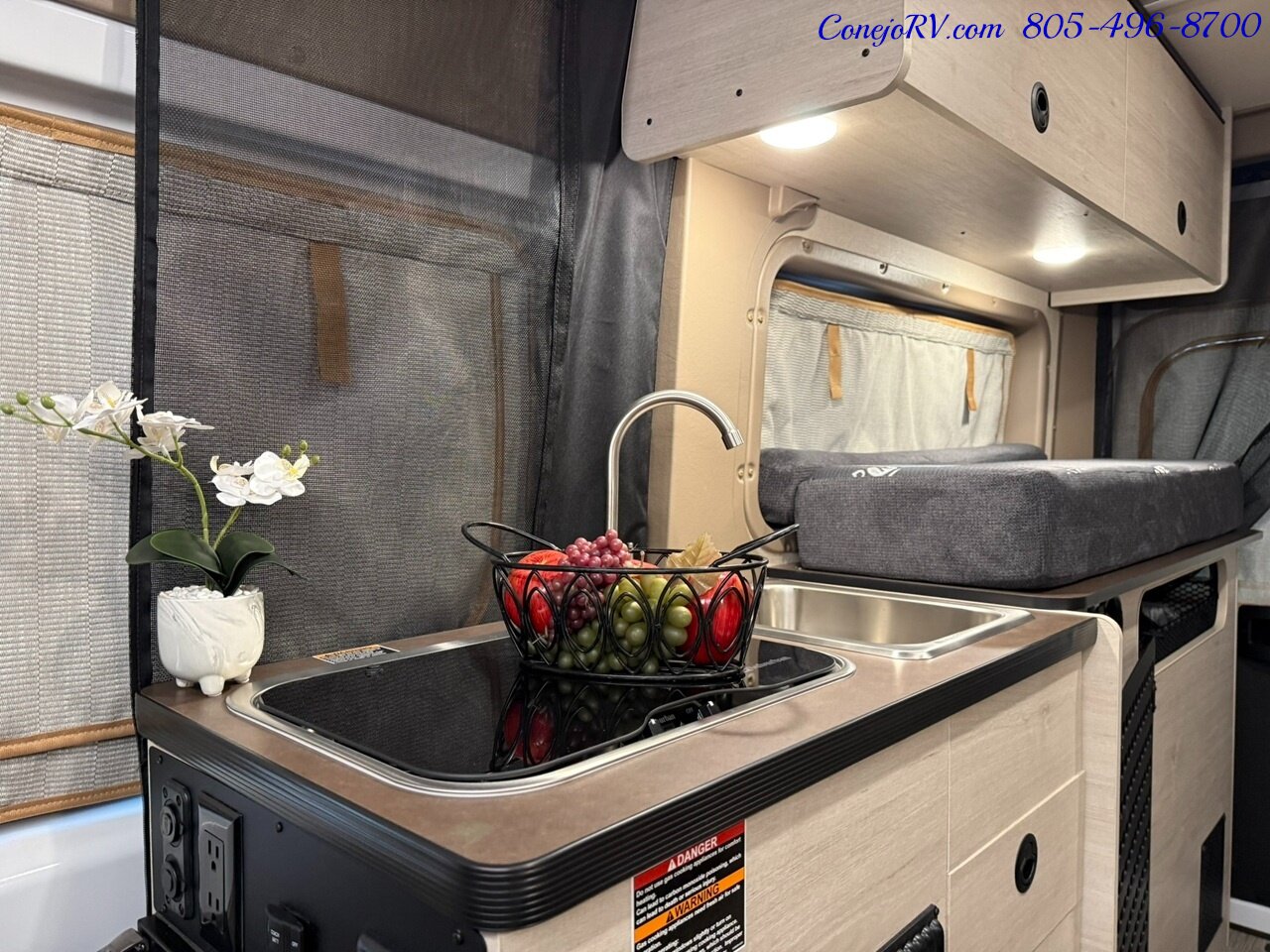 2027 Winnebago Solis Pocket 36A **New for 2027 2.8KW GENERATOR** Roof AC Murphy Bed Full Galley - Photo 12 - Thousand Oaks, CA 91360