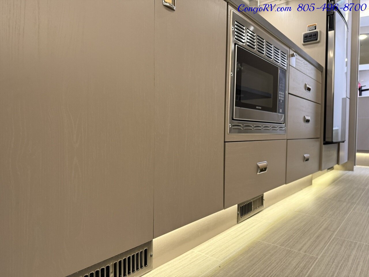 2027 Winnebago Navion 24D Full Wall Slide Murphy Bed Mercedes Turbo Diesel Full Body Paint - Photo 15 - Thousand Oaks, CA 91360