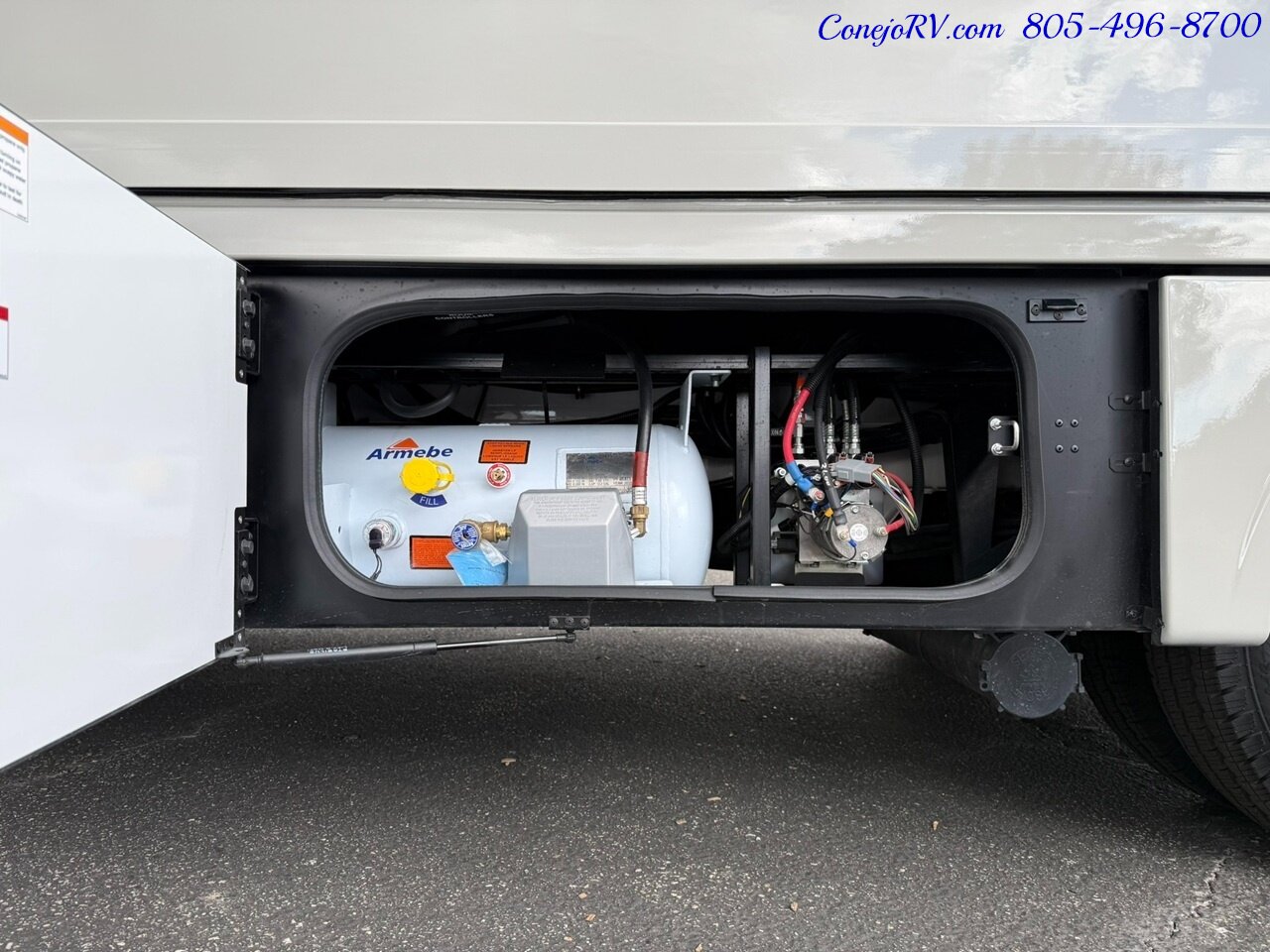 2027 Winnebago Navion 24D Full Wall Slide Murphy Bed Mercedes Turbo Diesel Full Body Paint - Photo 40 - Thousand Oaks, CA 91360