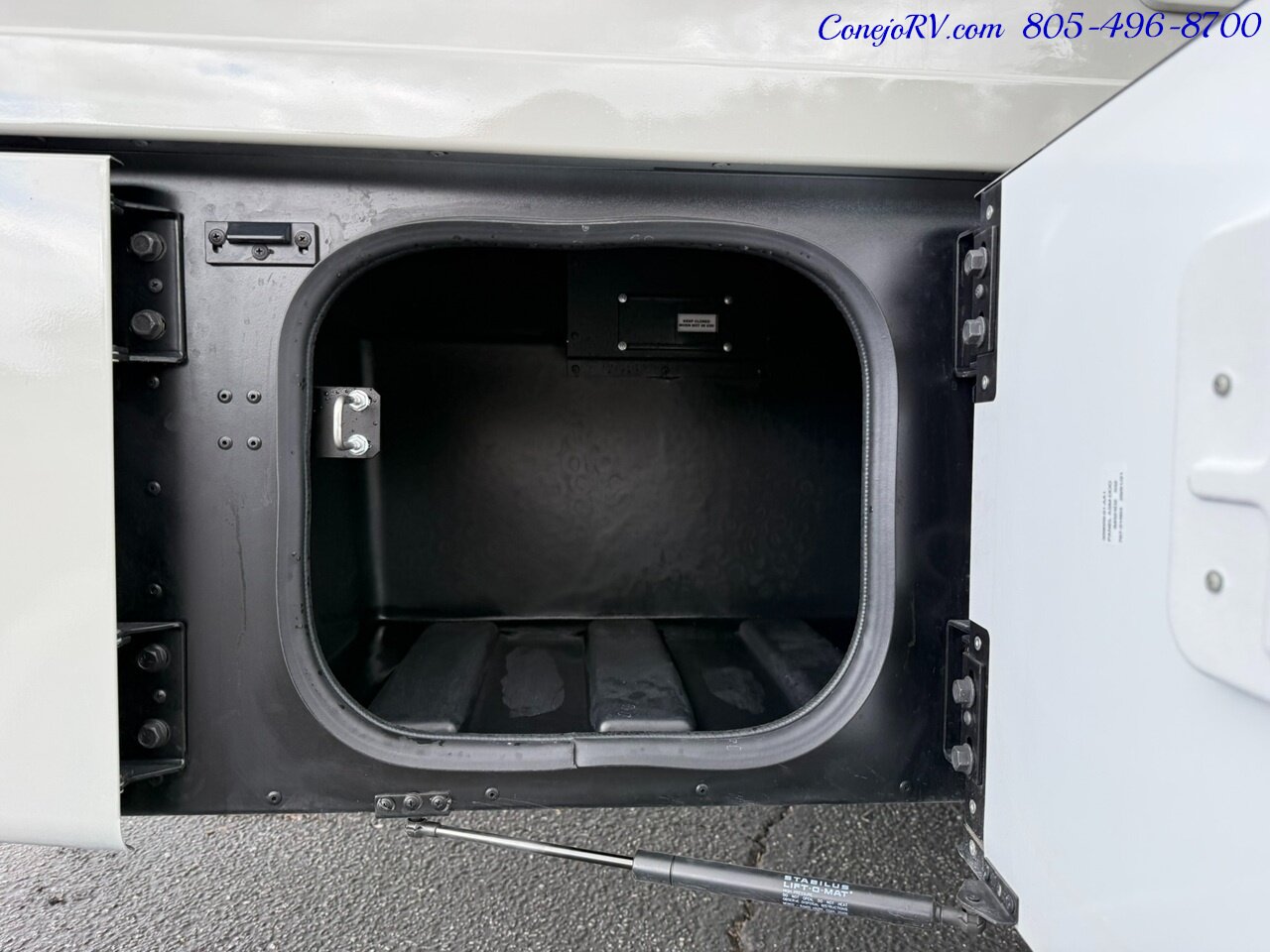 2027 Winnebago Navion 24D Full Wall Slide Murphy Bed Mercedes Turbo Diesel Full Body Paint - Photo 44 - Thousand Oaks, CA 91360