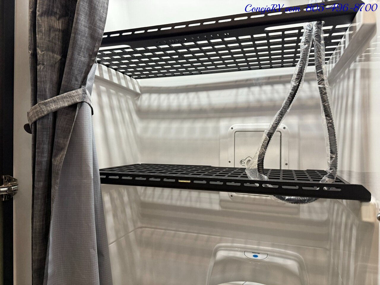 2025 Storyteller Overland Crew Mode XL AWD 16.8kWh Lithonics Lithium System Mercedes  Turbo Diesel - Photo 19 - Thousand Oaks, CA 91360