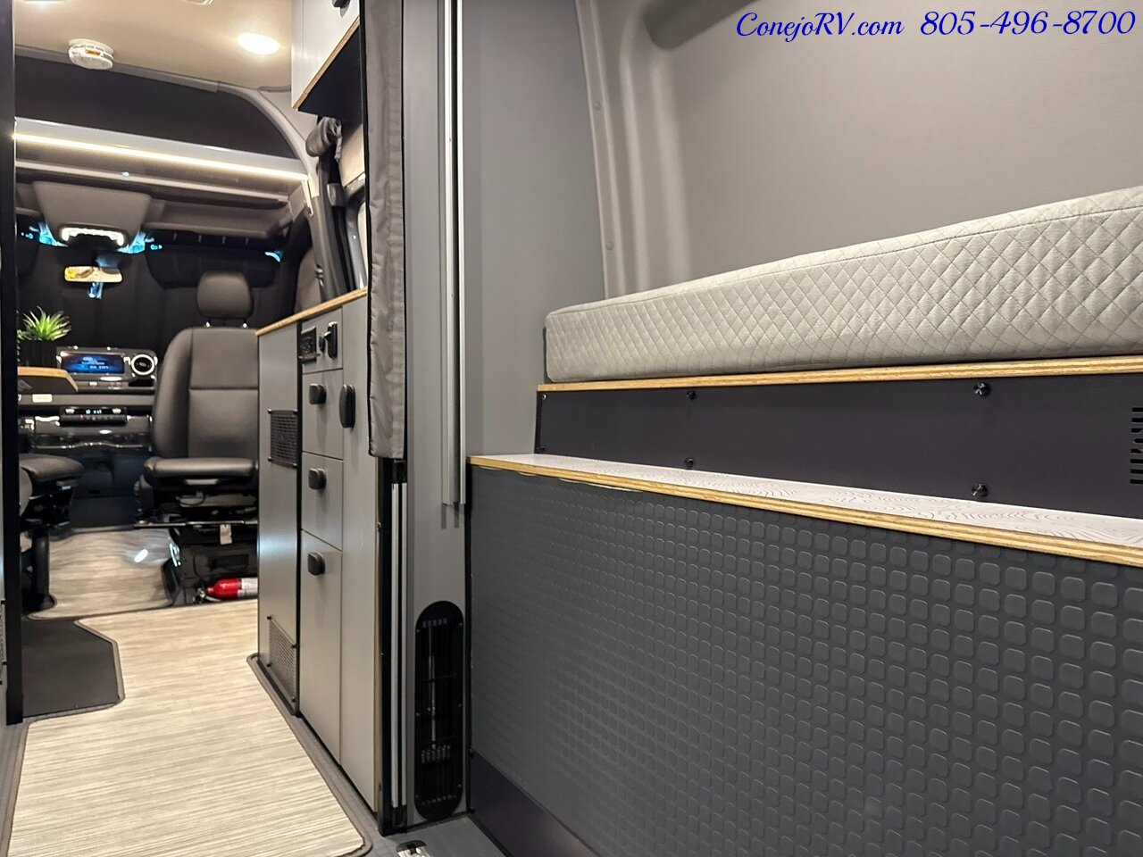 2024 Winnebago Revel 44EC AWD Sprinter Mercedes Turbo Diesel, 16.8KWH  Lithionics System 15K Miles - Photo 30 - Thousand Oaks, CA 91360