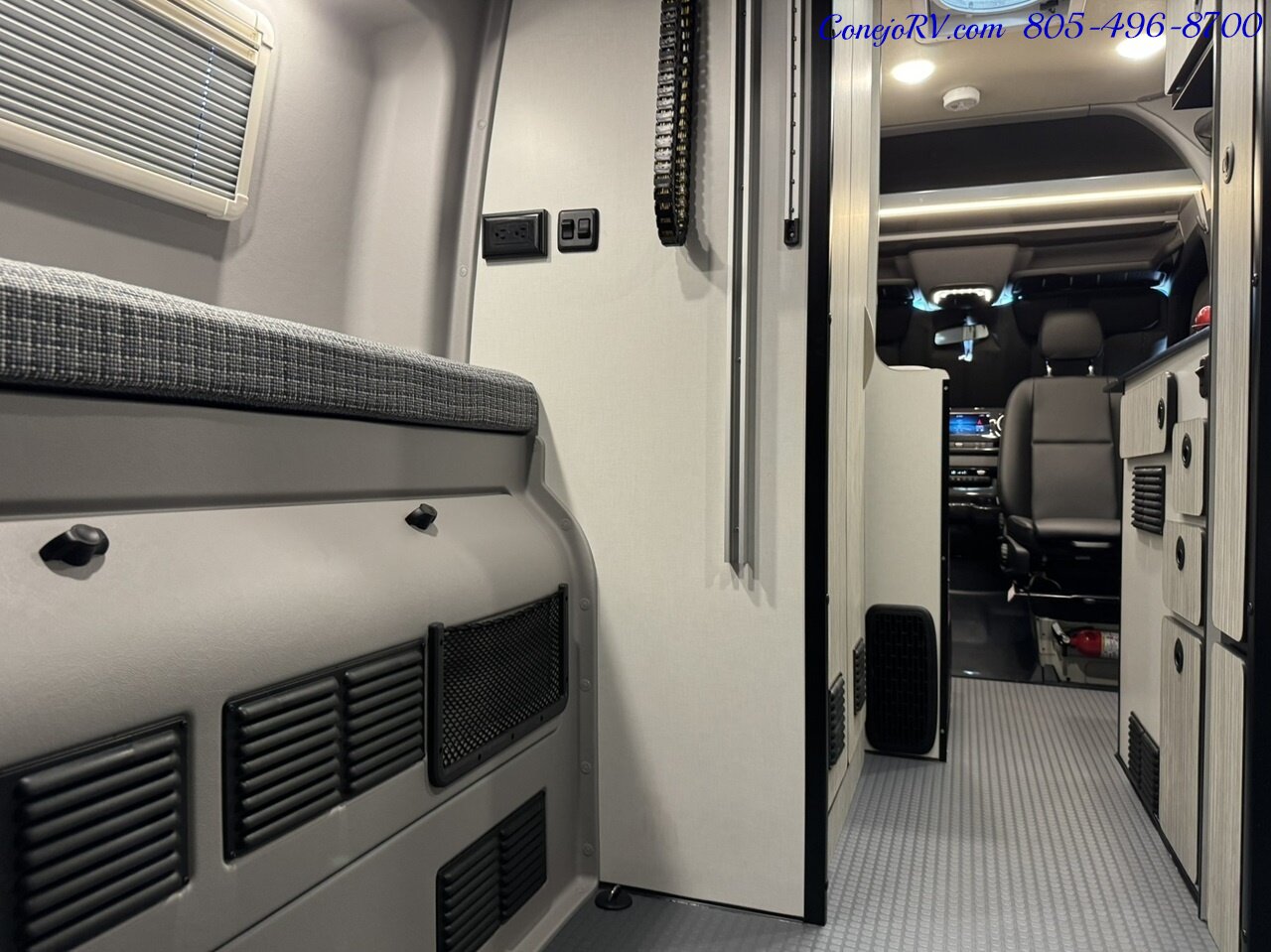 2024 Winnebago Revel 44E 4X4 Sprinter Mercedes Turbo Diesel, 320 AH Lithium   - Photo 31 - Thousand Oaks, CA 91360