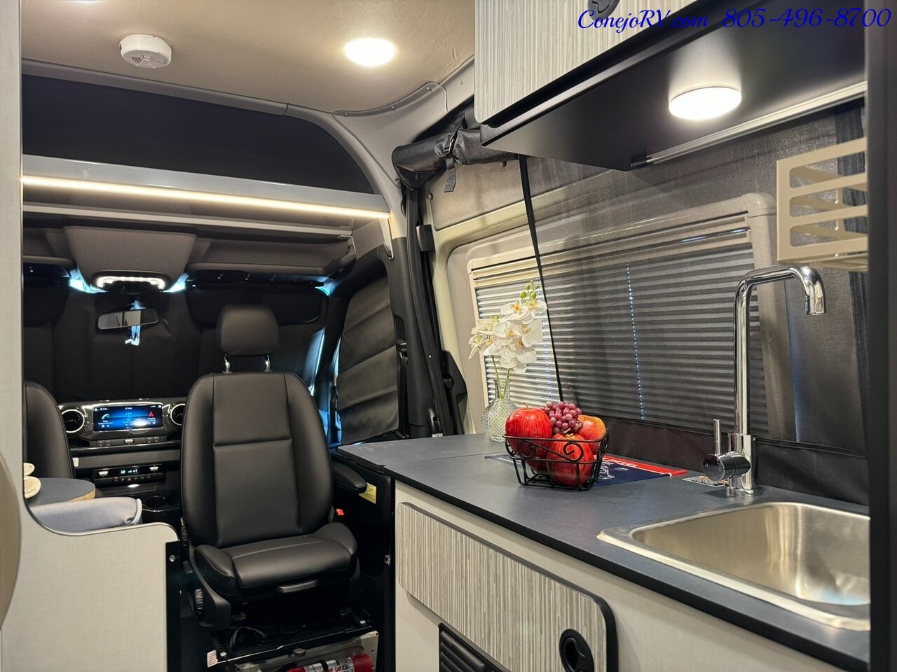 2024 Winnebago Revel 44E 4X4 Sprinter Mercedes Turbo Diesel, 320 AH Lithium   - Photo 32 - Thousand Oaks, CA 91360