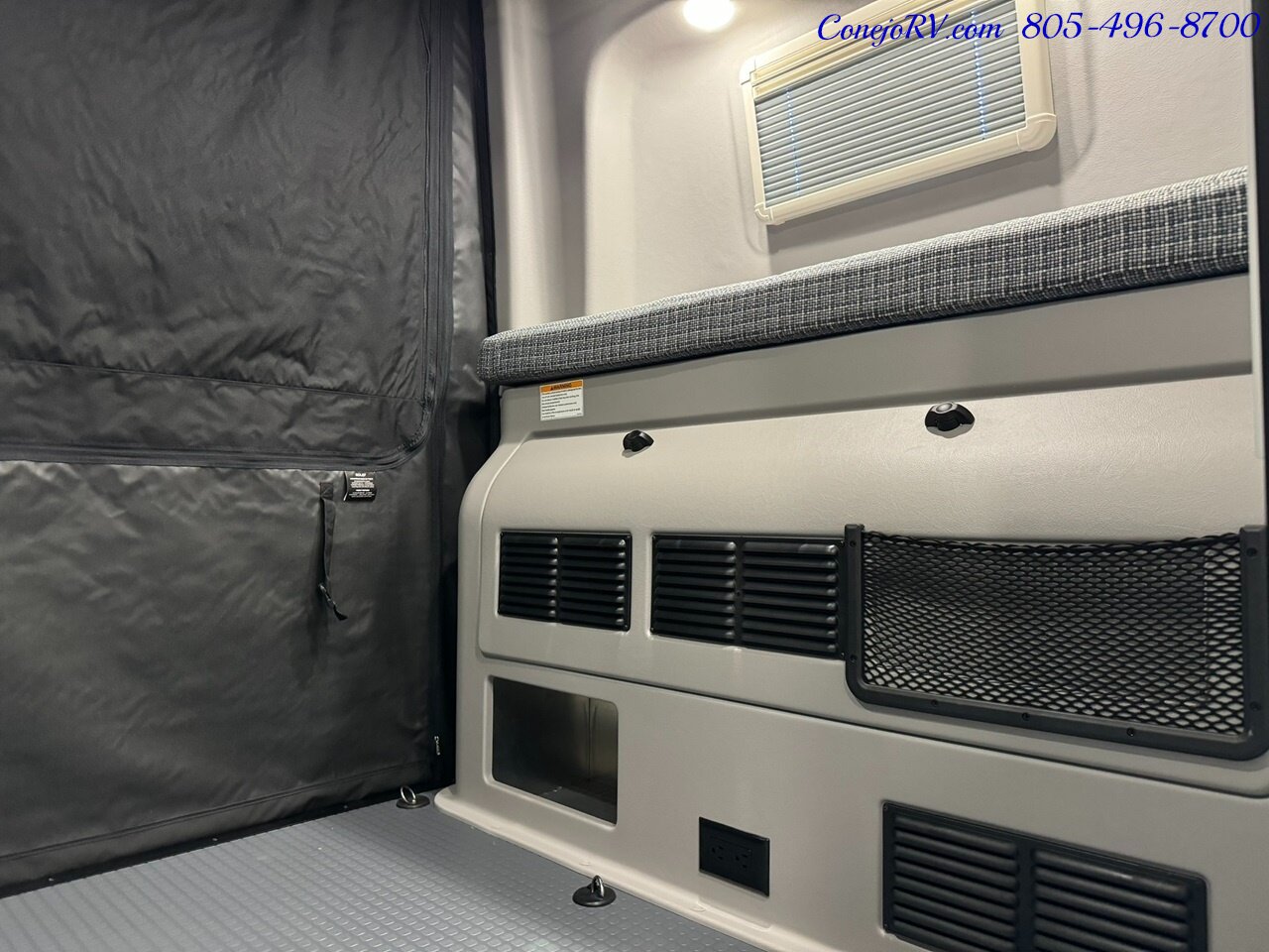 2024 Winnebago Revel 44E 4X4 Sprinter Mercedes Turbo Diesel, 320 AH Lithium   - Photo 21 - Thousand Oaks, CA 91360