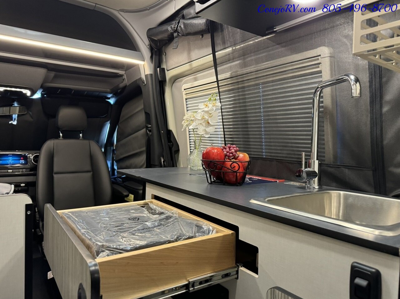 2024 Winnebago Revel 44E 4X4 Sprinter Mercedes Turbo Diesel, 320 AH Lithium   - Photo 15 - Thousand Oaks, CA 91360