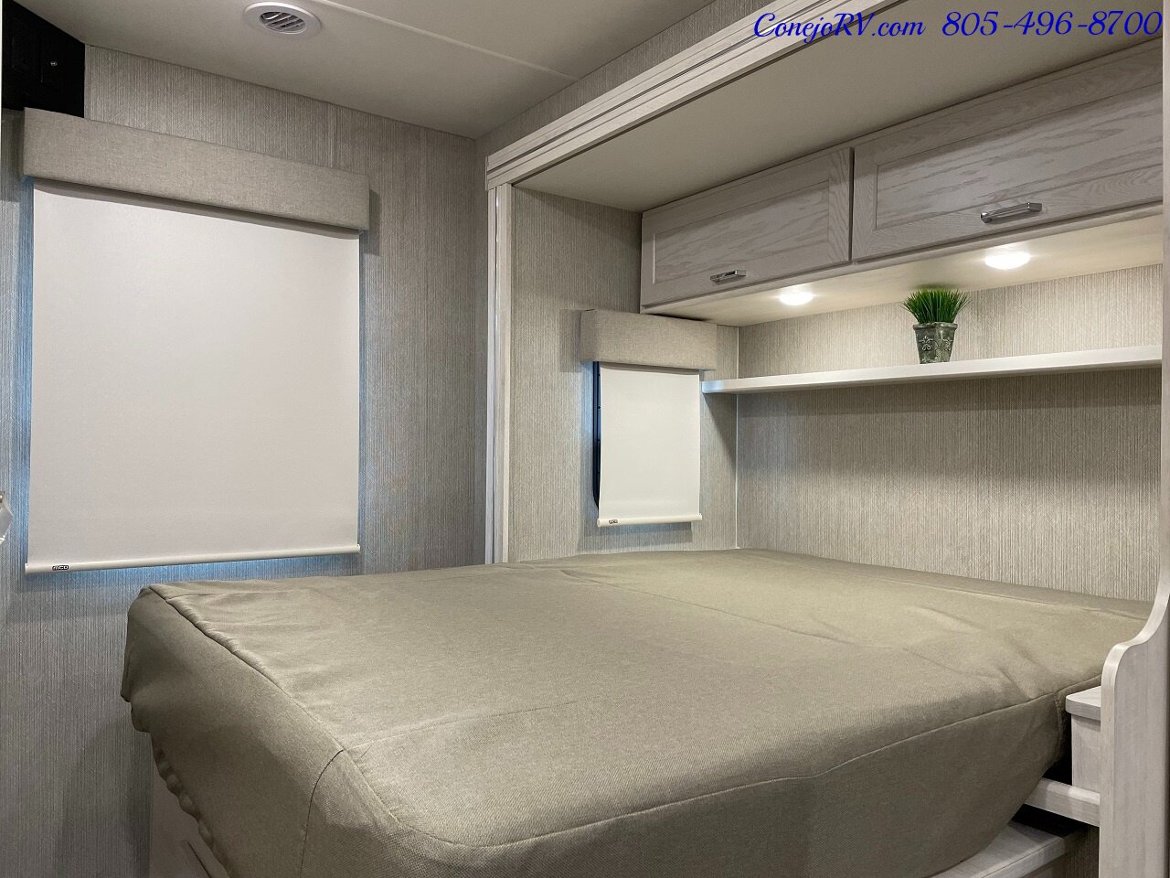 2024 WINNEBAGO Porto 24P Full Wall Slide Mercedes Turbo Diesel Cab Over  Loft Bed - Photo 18 - Thousand Oaks, CA 91360