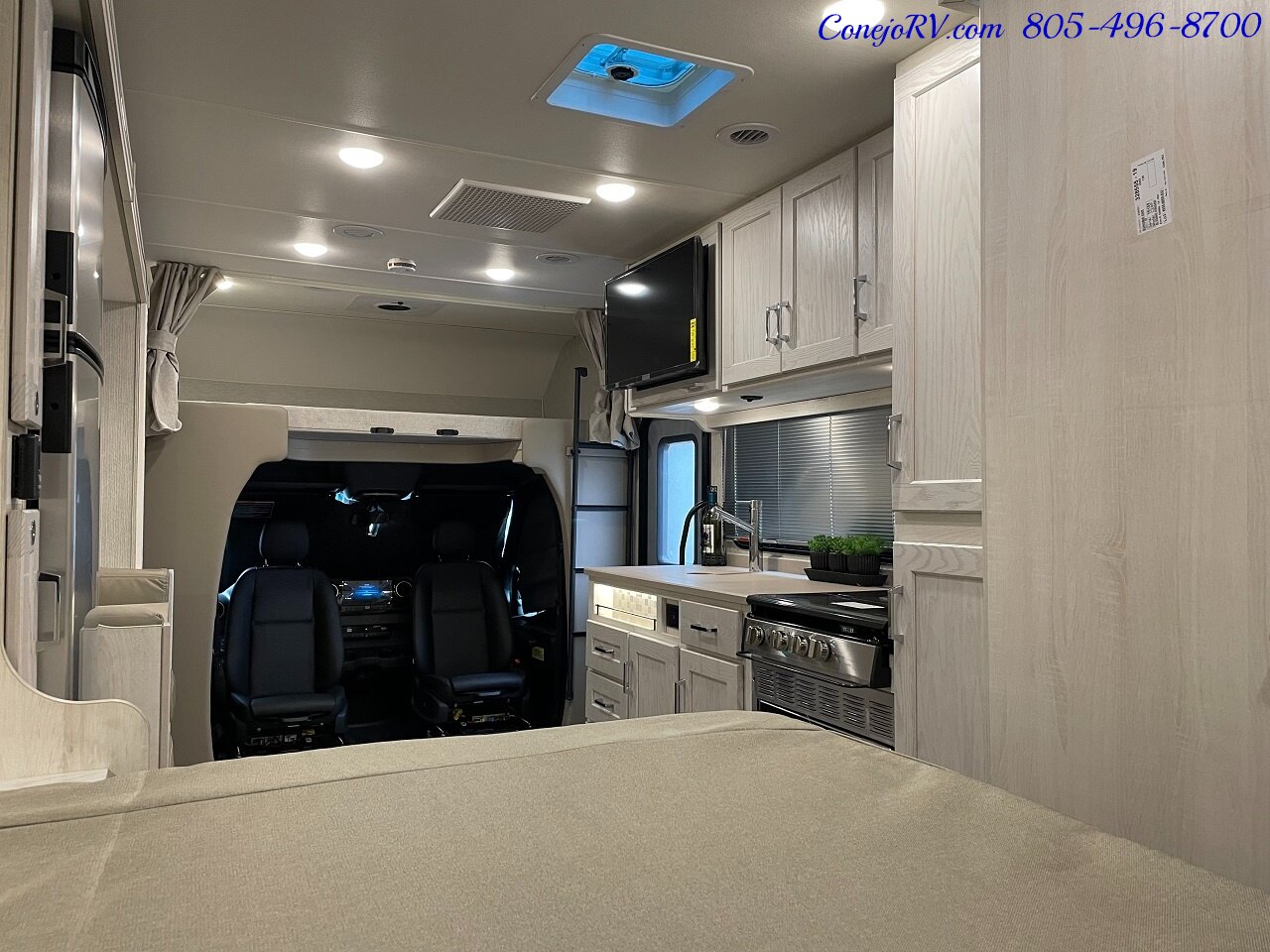 2024 WINNEBAGO Porto 24P Full Wall Slide Mercedes Turbo Diesel Cab Over  Loft Bed - Photo 23 - Thousand Oaks, CA 91360