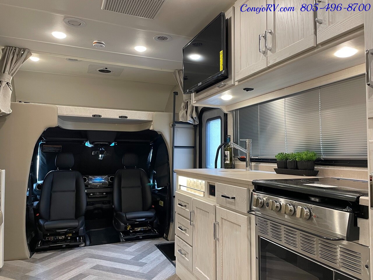 2024 WINNEBAGO Porto 24P Full Wall Slide Mercedes Turbo Diesel Cab Over  Loft Bed - Photo 25 - Thousand Oaks, CA 91360