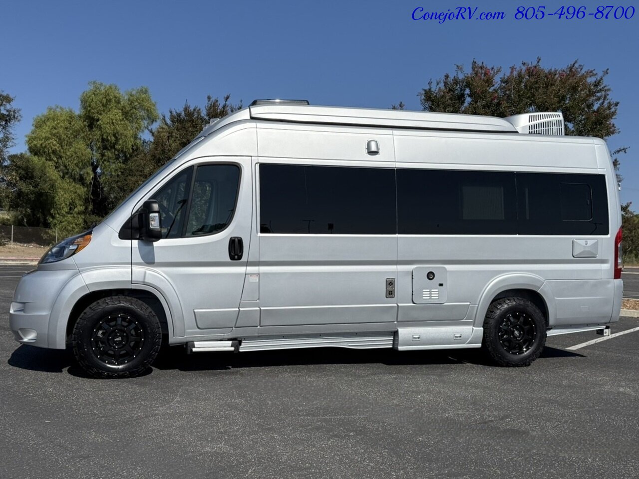 2021 Roadtrek Zion Slumber Lithium System Power Lounge Opposing Couches Pop Top 2K Miles - Photo 38 - Thousand Oaks, CA 91360