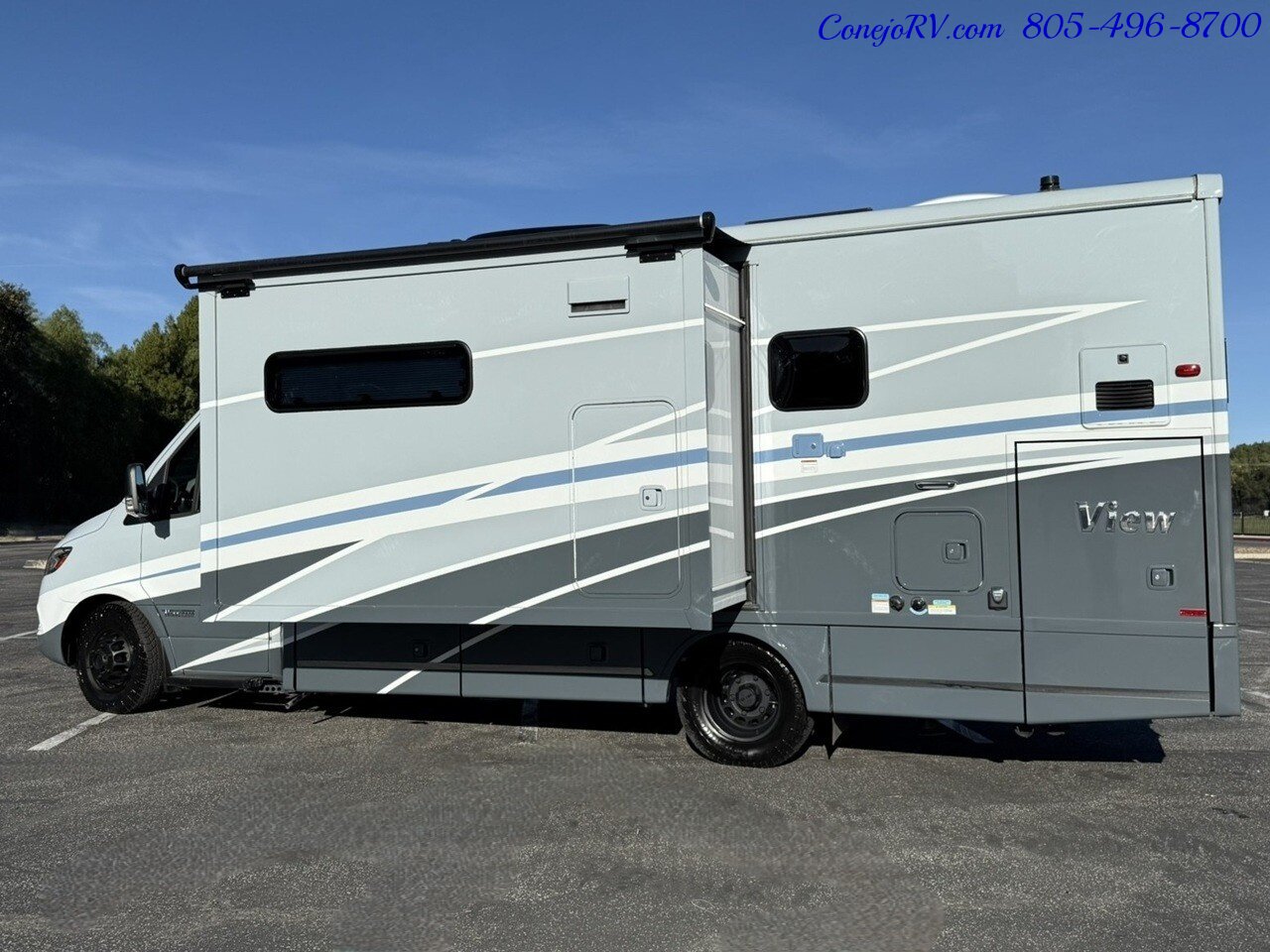 2024 Winnebago View 24T Slide-Out Murphy Bed Mercedes Turbo Diesel   - Photo 2 - Thousand Oaks, CA 91360