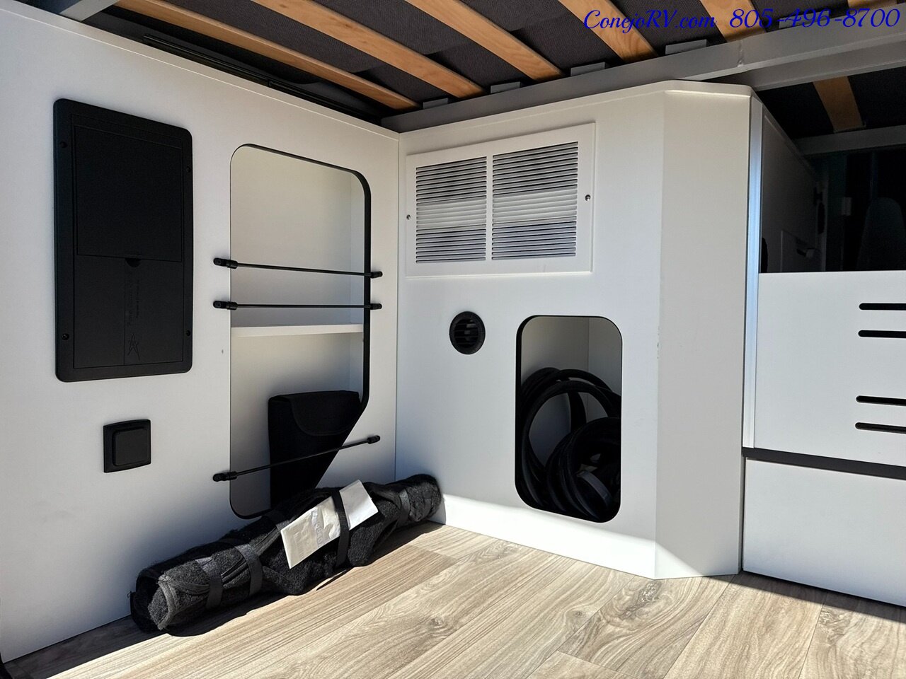 2025 Westfalia Wave Skylight 600AH Lithium System Folding Front Sofa   - Photo 46 - Thousand Oaks, CA 91360