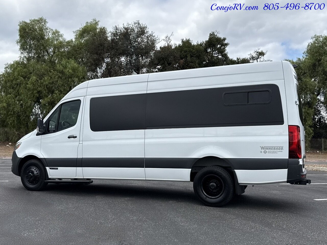 2023 Winnebago Adventure Wagon 70SE Mercedes Turbo Diesel Sprinter 2K Miles - Photo 2 - Thousand Oaks, CA 91360