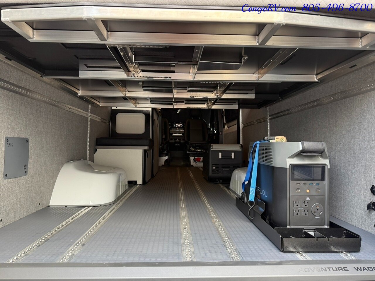 2023 Winnebago Adventure Wagon 70SE Mercedes Turbo Diesel Sprinter 2K Miles - Photo 21 - Thousand Oaks, CA 91360