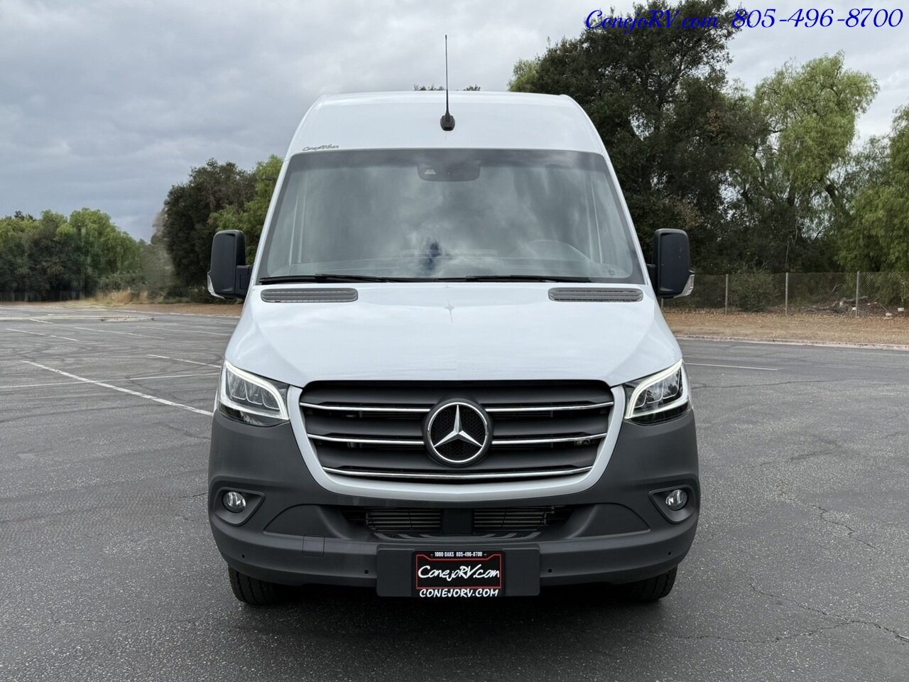 2023 Winnebago Adventure Wagon 70SE Mercedes Turbo Diesel Sprinter 2K Miles - Photo 41 - Thousand Oaks, CA 91360