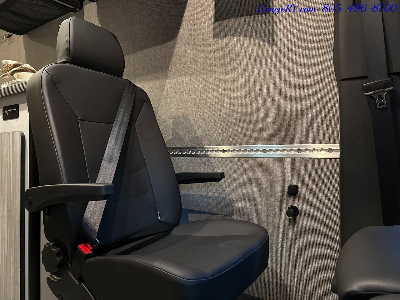 2023 Winnebago Adventure Wagon 70SE Mercedes Turbo Diesel Sprinter 2K Miles - Photo 8 - Thousand Oaks, CA 91360