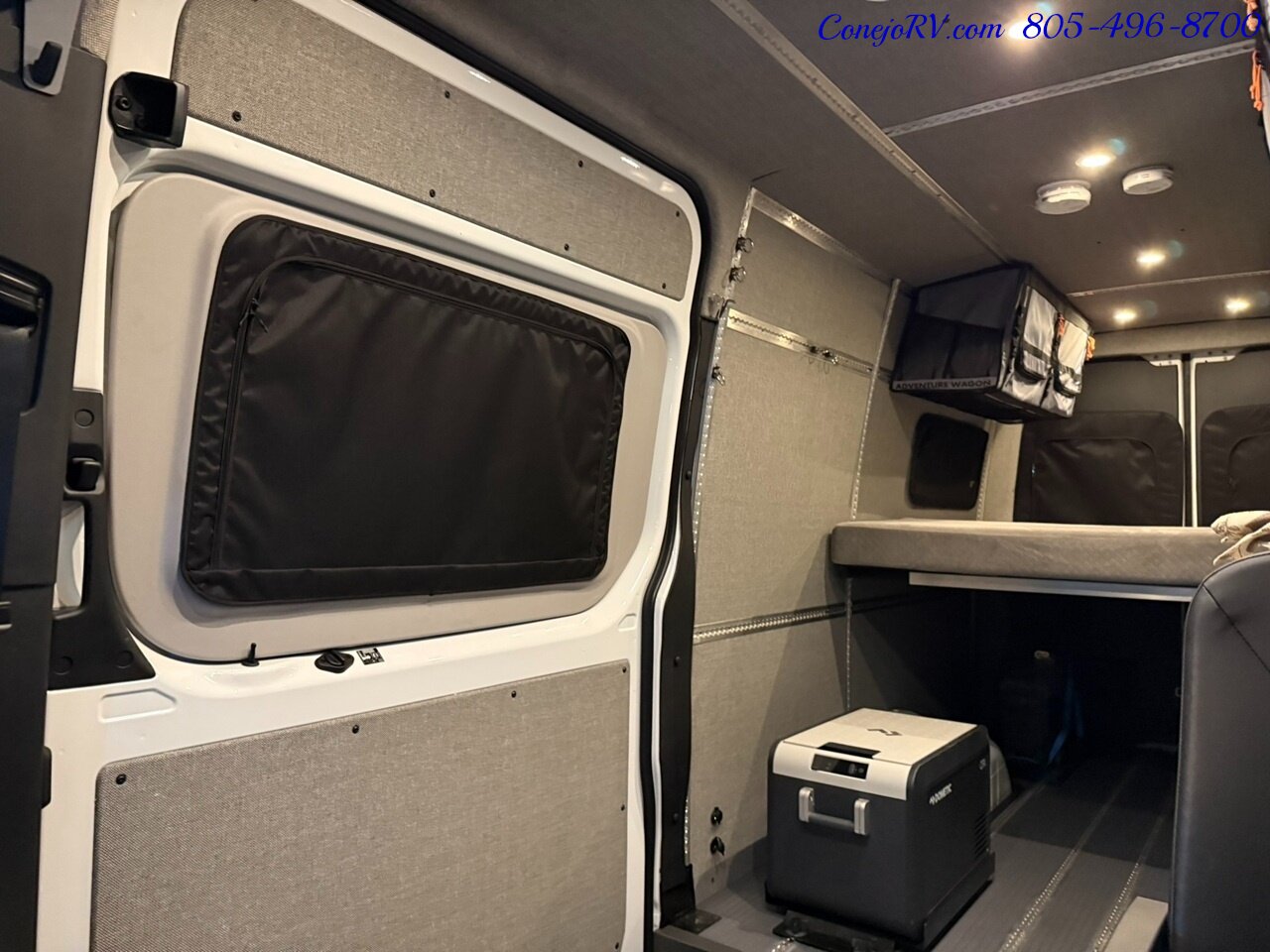 2023 Winnebago Adventure Wagon 70SE Mercedes Turbo Diesel Sprinter 2K Miles - Photo 7 - Thousand Oaks, CA 91360