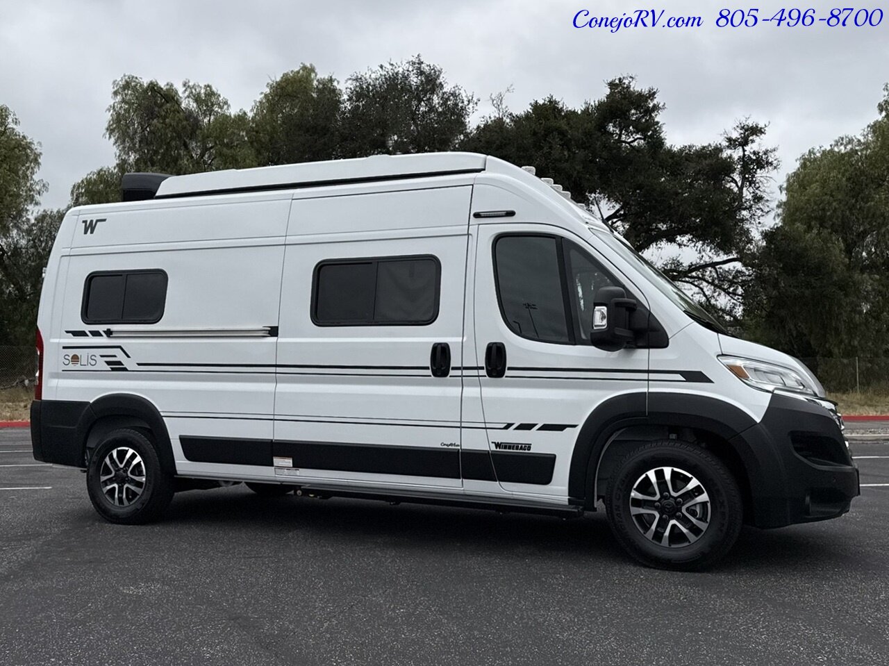 2027 Winnebago Solis 59P Pop Top Generator Full Galley Murphy Bed Roof AC - Photo 3 - Thousand Oaks, CA 91360