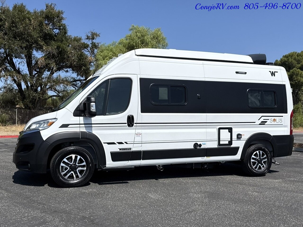 2027 Winnebago Solis 59P Pop Top Generator Full Galley Murphy Bed Roof AC - Photo 43 - Thousand Oaks, CA 91360