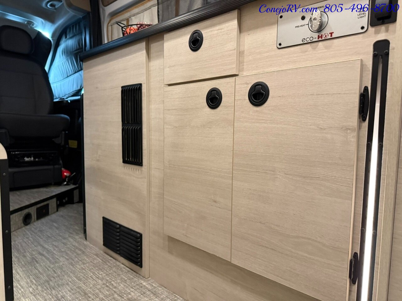 2027 Winnebago Solis 59P Pop Top Generator Full Galley Murphy Bed Roof AC - Photo 15 - Thousand Oaks, CA 91360