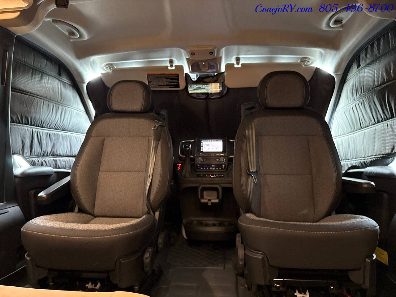 2027 Winnebago Solis 59P Pop Top Generator Full Galley Murphy Bed Roof AC - Photo 34 - Thousand Oaks, CA 91360