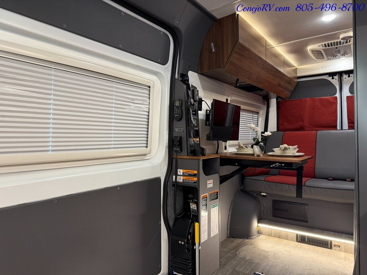 2023 Winnebago Roam 59RA Accessibility Power Lift Power Lounge Full Galley Custom Black Alloy Wheels - Photo 9 - Thousand Oaks, CA 91360