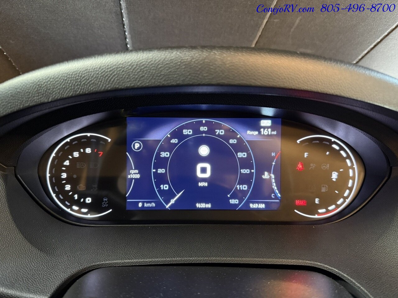 2023 Winnebago Roam 59RA Accessibility Power Lift Power Lounge Full Galley Custom Black Alloy Wheels - Photo 36 - Thousand Oaks, CA 91360