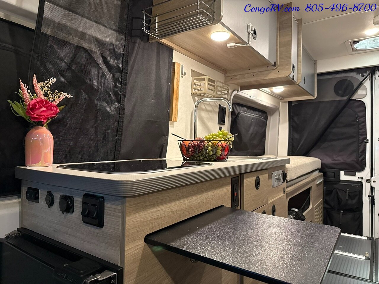 2021 Winnebago Solis 59P Murphy Bed Full Galley 68K Miles   - Photo 11 - Thousand Oaks, CA 91360