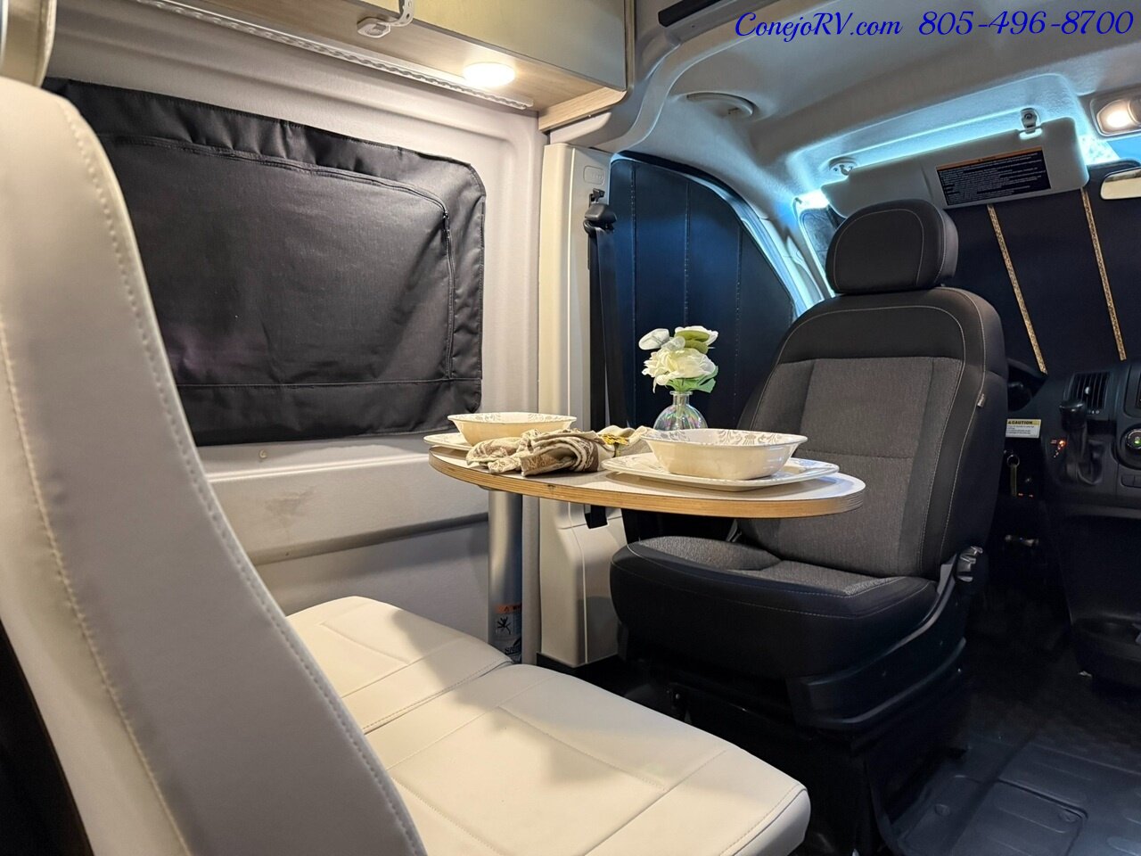 2021 Winnebago Solis 59P Murphy Bed Full Galley 68K Miles   - Photo 10 - Thousand Oaks, CA 91360