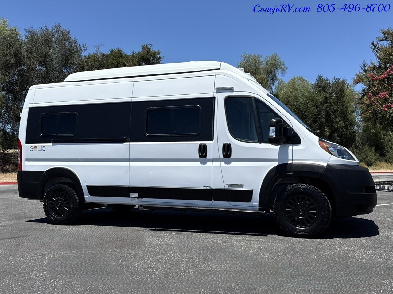 2021 Winnebago Solis 59P Murphy Bed Full Galley 68K Miles   - Photo 3 - Thousand Oaks, CA 91360