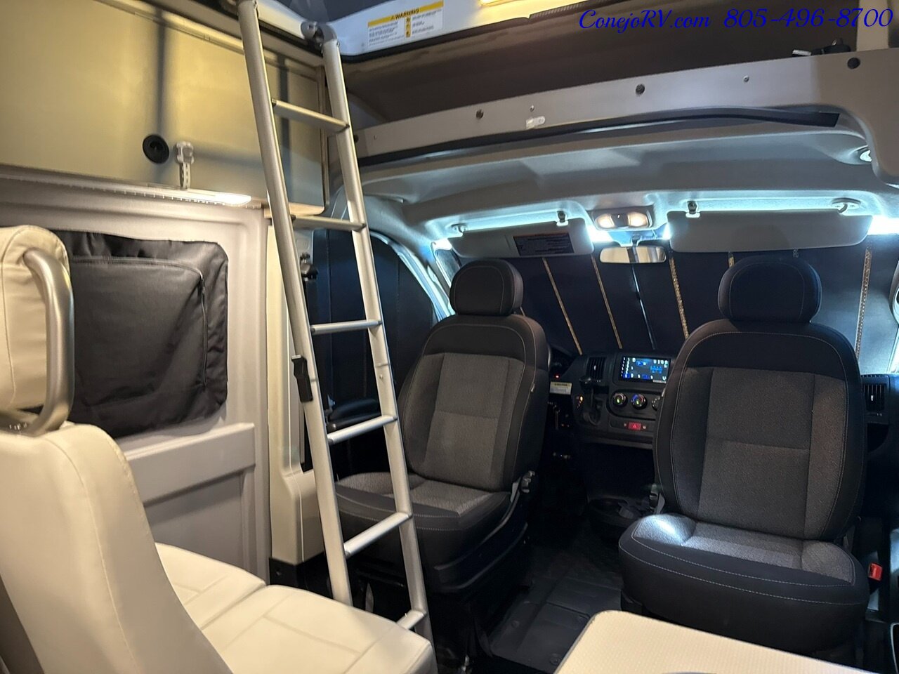2021 Winnebago Solis 59P Murphy Bed Full Galley 68K Miles   - Photo 29 - Thousand Oaks, CA 91360