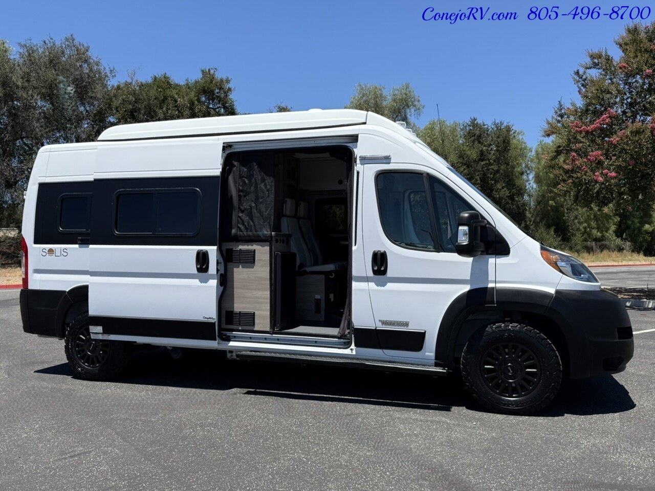 2021 Winnebago Solis 59P Murphy Bed Full Galley 68K Miles   - Photo 40 - Thousand Oaks, CA 91360