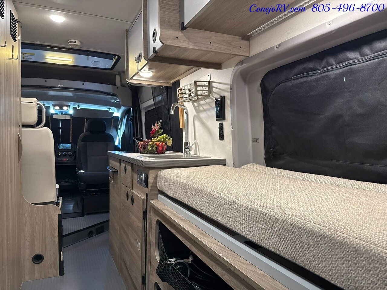 2021 Winnebago Solis 59P Murphy Bed Full Galley 68K Miles   - Photo 24 - Thousand Oaks, CA 91360