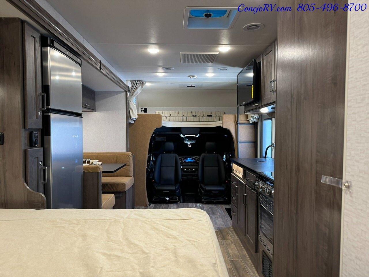 2025 Winnebago Porto 24P Full Wall Slide-Out Mercedes Turbo Diesel Full  Body Paint - Photo 24 - Thousand Oaks, CA 91360