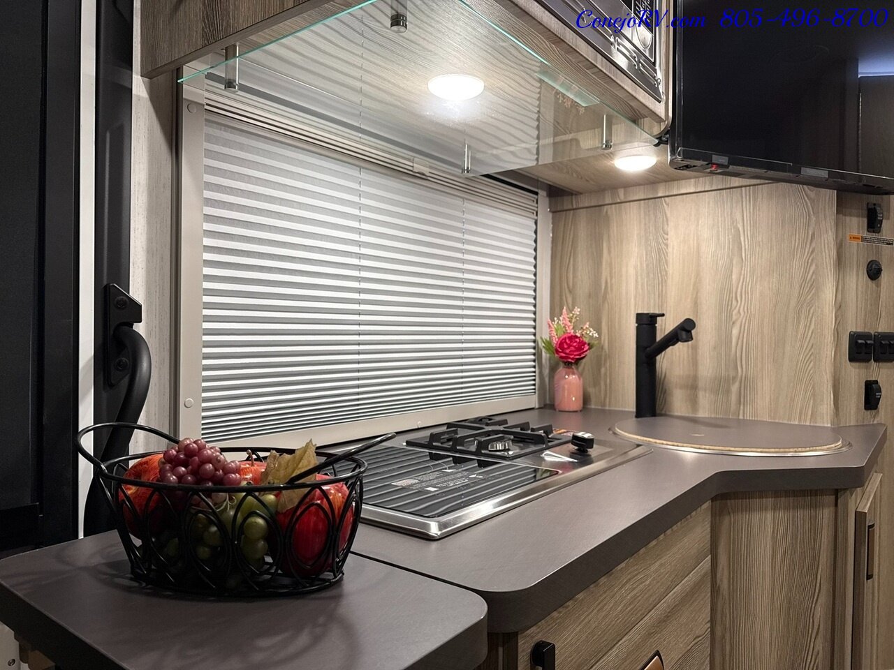 2026 Winnebago Navion 24R Single Slide Mercedes Turbo Diesel Full Body Paint - Photo 15 - Thousand Oaks, CA 91360