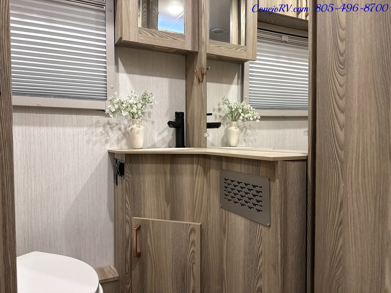 2026 Winnebago Navion 24R Single Slide Mercedes Turbo Diesel Full Body Paint - Photo 20 - Thousand Oaks, CA 91360