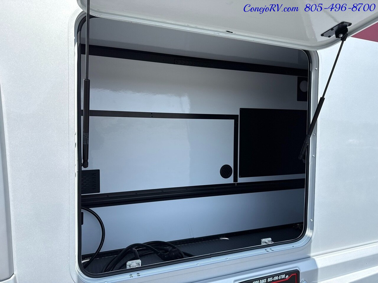 2026 Winnebago Navion 24R Single Slide Mercedes Turbo Diesel Full Body Paint - Photo 49 - Thousand Oaks, CA 91360
