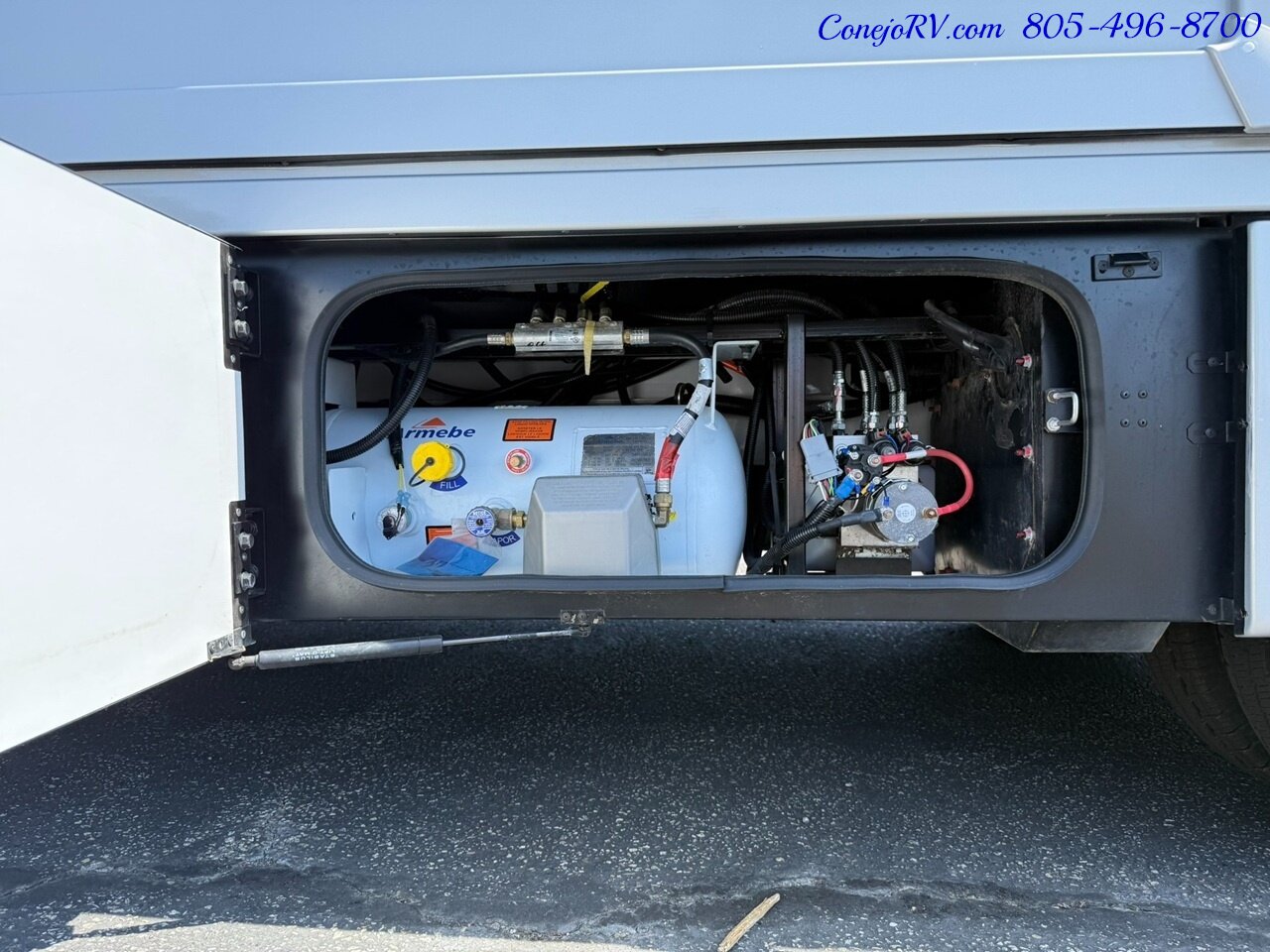 2026 Winnebago Navion 24R Single Slide Mercedes Turbo Diesel Full Body Paint - Photo 44 - Thousand Oaks, CA 91360