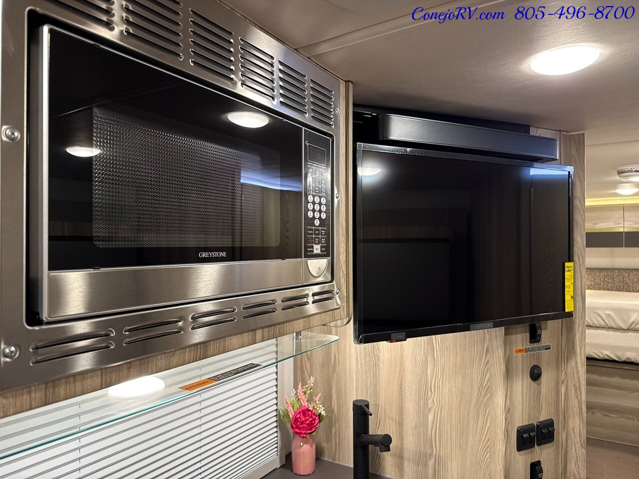 2026 Winnebago Navion 24R Single Slide Mercedes Turbo Diesel Full Body Paint - Photo 16 - Thousand Oaks, CA 91360