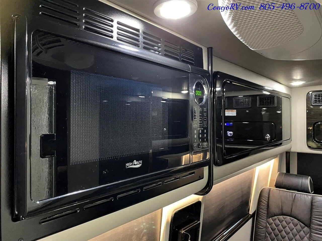 2018 Chinook Countryside MB2 Mercedes Turbo Diesel Power Rear Lounge 5K Miles   - Photo 14 - Thousand Oaks, CA 91360