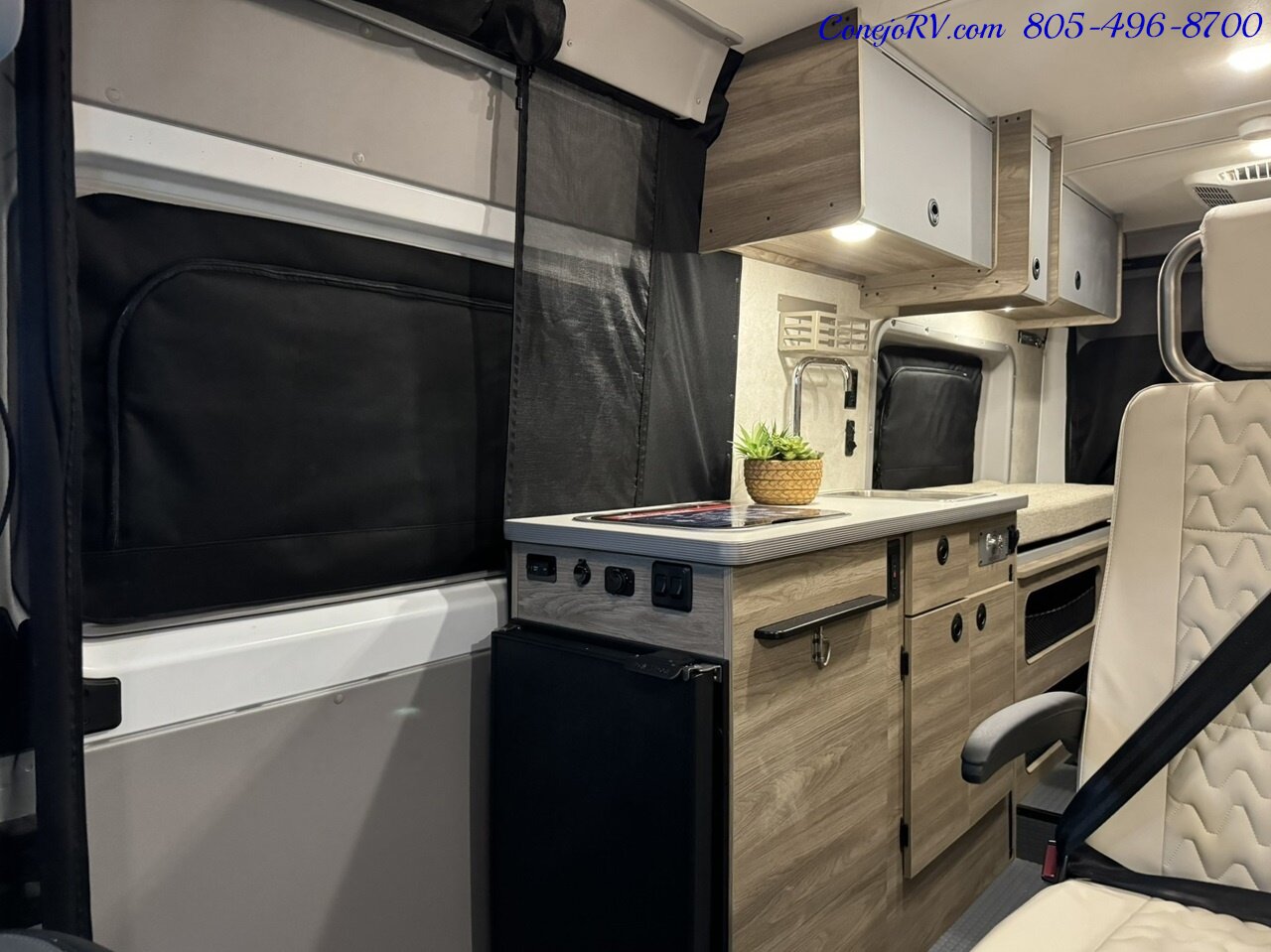 2025 Winnebago Solis 59PX Murphy Bed Pop Top Full Galley   - Photo 7 - Thousand Oaks, CA 91360