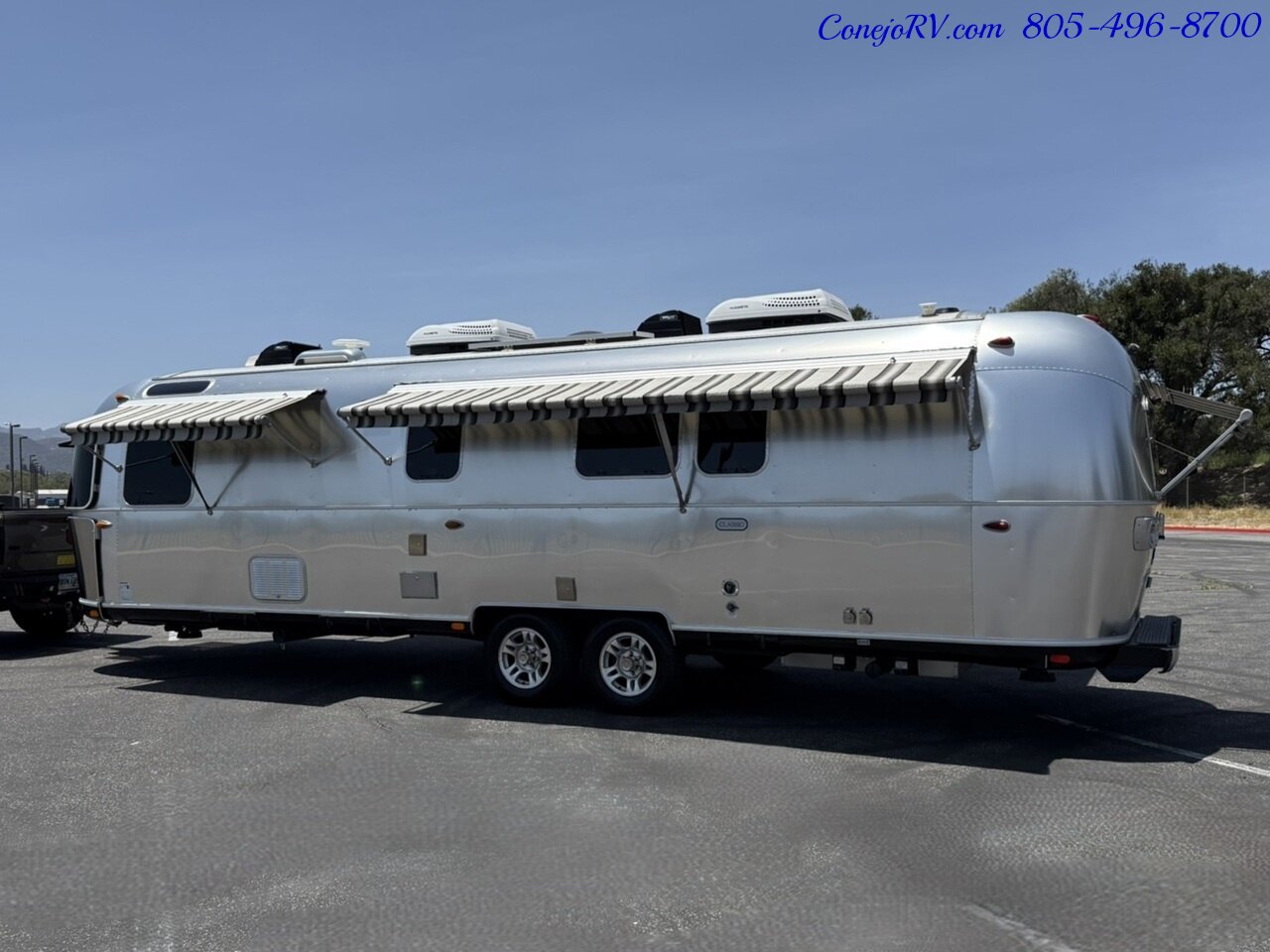 2020 Airstream Classic 33FB Front Bedroom, Rear Bath - Photo 2 - Thousand Oaks, CA 91360