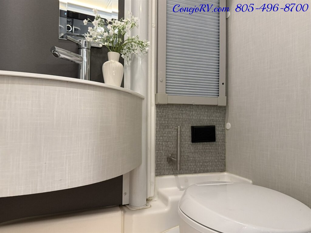 2023 Winnebago Ekko 22A Lithium Power 310HP All Wheel Drive Pop Top Custom Upgrades 29K Miles - Photo 16 - Thousand Oaks, CA 91360