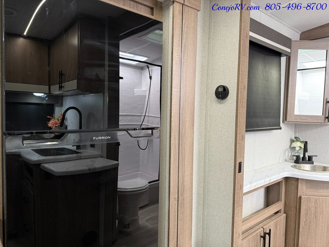 2024 Grand Design Imagine 2500RL Slide Out Rear Lounge   - Photo 16 - Thousand Oaks, CA 91360