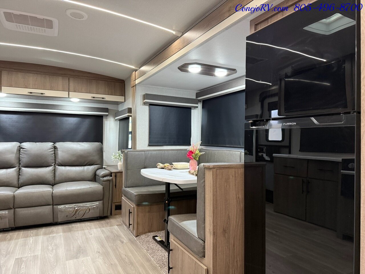 2024 Grand Design Imagine 2500RL Slide Out Rear Lounge   - Photo 6 - Thousand Oaks, CA 91360