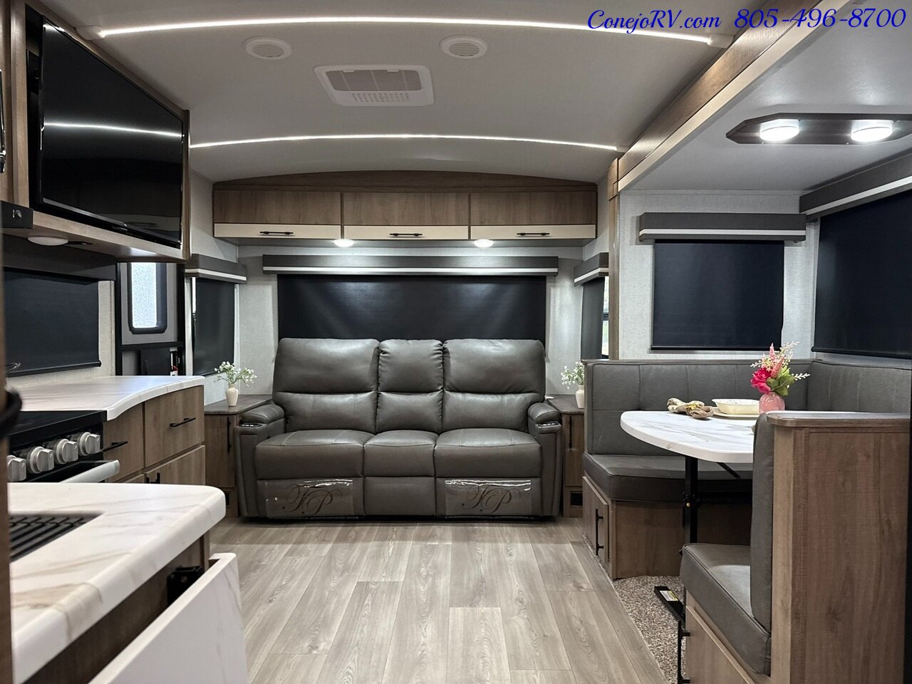 2024 Grand Design Imagine 2500RL Slide Out Rear Lounge   - Photo 5 - Thousand Oaks, CA 91360