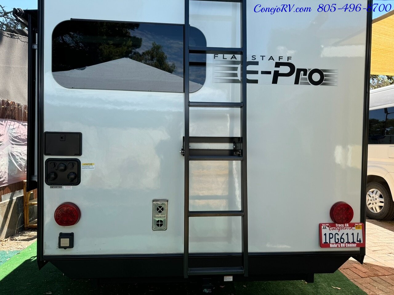 2024 Flagstaff E-PRO E15FBS Slide Out Murphy Bed   - Photo 31 - Thousand Oaks, CA 91360