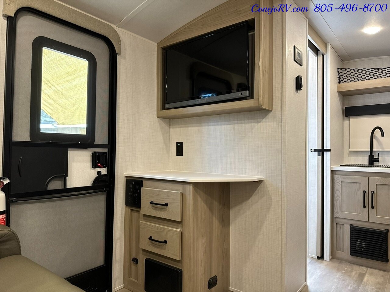 2024 Flagstaff E-PRO E15FBS Slide Out Murphy Bed   - Photo 7 - Thousand Oaks, CA 91360