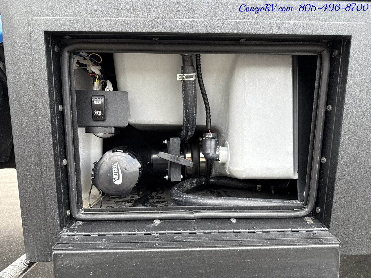 2027 Winnebago Arka 20Z Overland 4X4 Adventure Truck Ram 5500 Crew Cab Cummins Turbo Diesel, 8.4 KWH Lithionics System - Photo 51 - Thousand Oaks, CA 91360