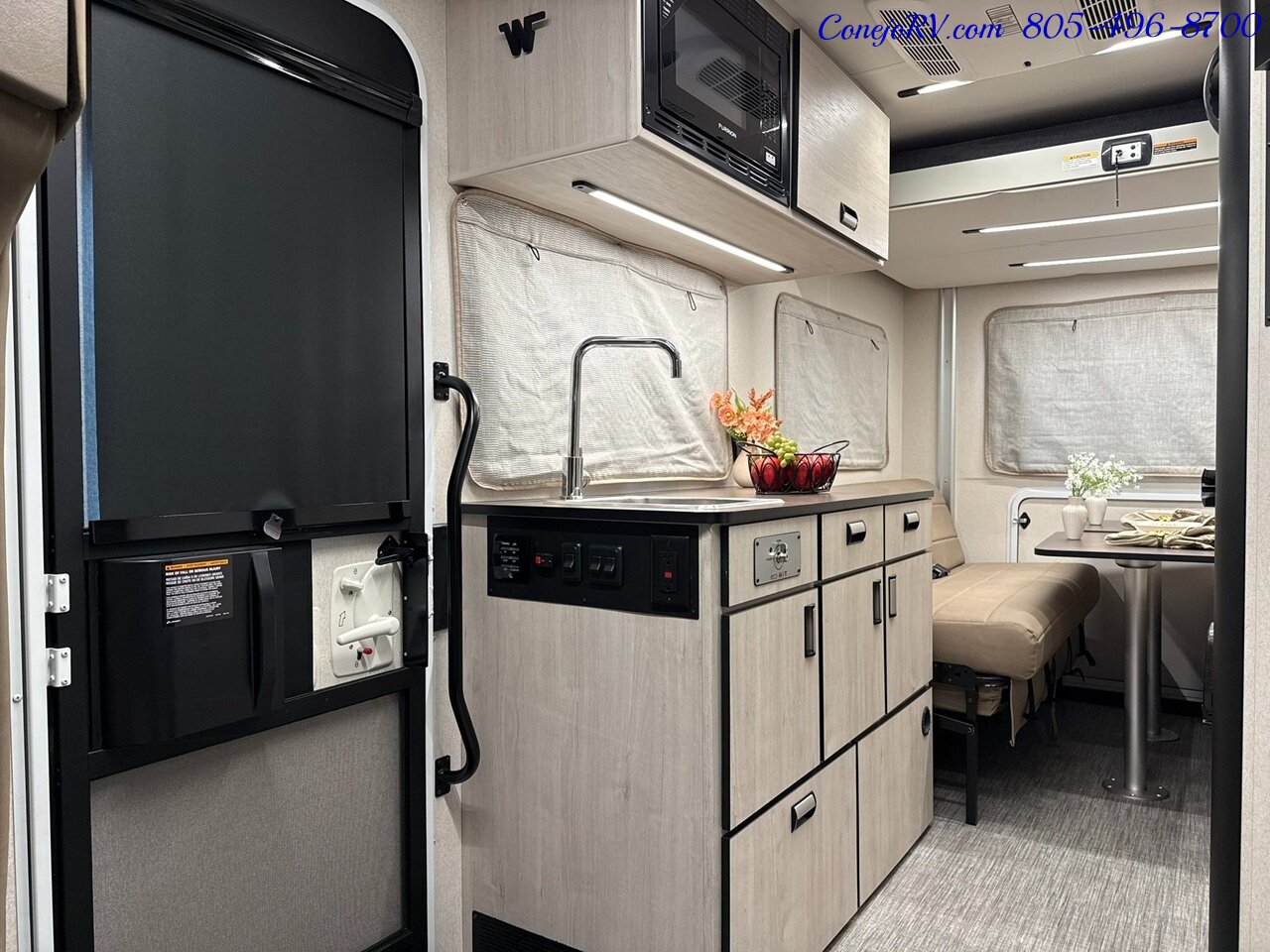 2027 Winnebago Elora 19DC 2.8KW Onan Generator Convertible Gear Garage   - Photo 7 - Thousand Oaks, CA 91360